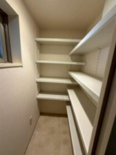 岡山市北区中山下、マンションの画像です