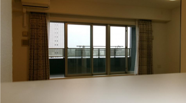 岡山市北区中山下、マンションの画像です