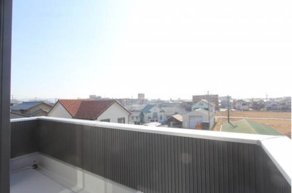 安城市桜井町、新築一戸建てのバルコニー画像です