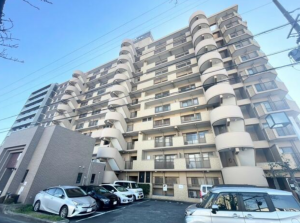 安城市相生町、マンションの外観画像です