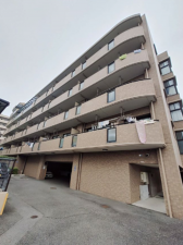 安城市横山町、マンションの外観画像です