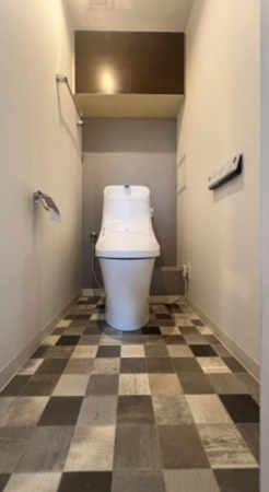 安城市三河安城東町、マンションのトイレ画像です