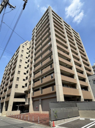 安城市御幸本町、マンションの外観画像です