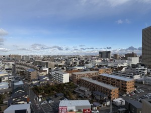 安城市横山町、マンションの玄関画像です