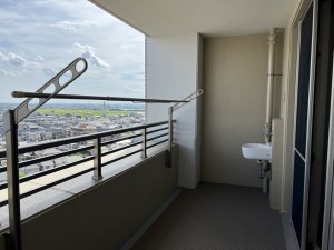 安城市横山町、マンションのバルコニー画像です