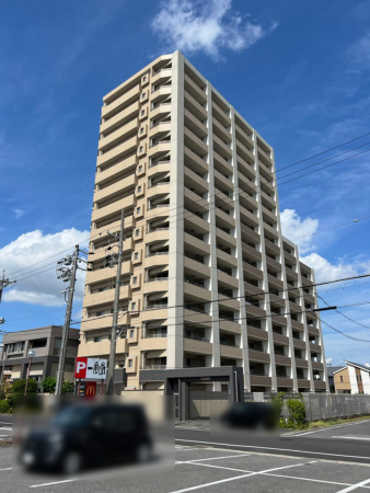 安城市横山町、マンションの外観画像です