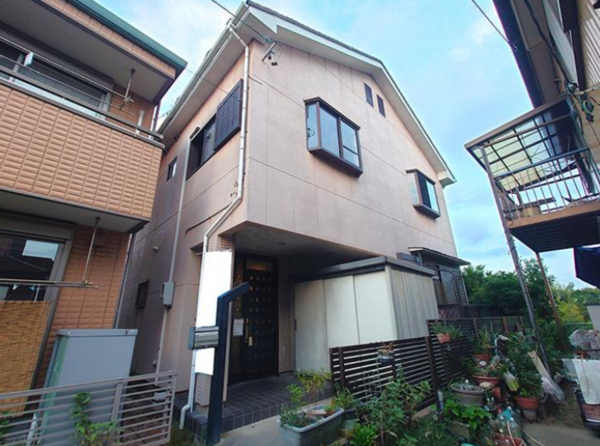 安城市和泉町、中古一戸建ての外観画像です