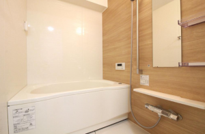 安城市今池町、マンションの風呂画像です