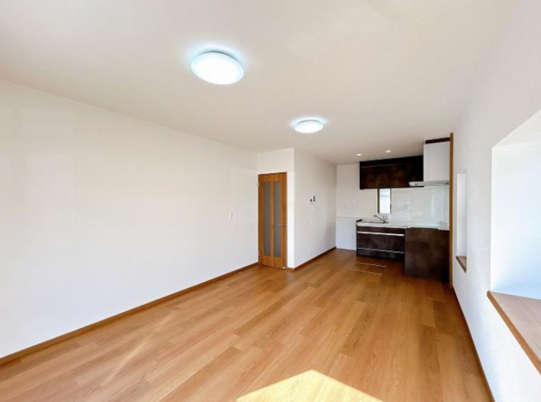 安城市小川町、中古一戸建ての居間画像です