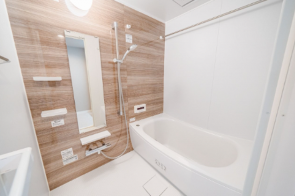 安城市朝日町、マンションの風呂画像です