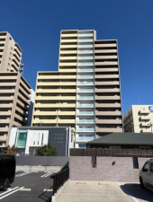 安城市末広町、マンションの外観画像です