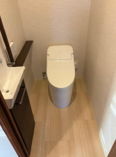 安城市末広町、マンションのトイレ画像です