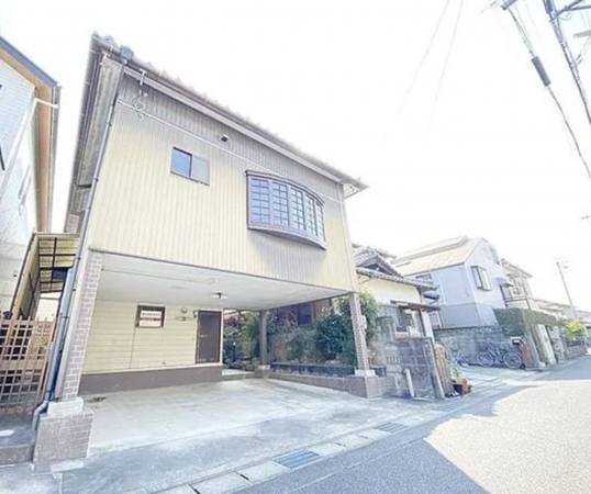 安城市里町、中古一戸建ての外観画像です