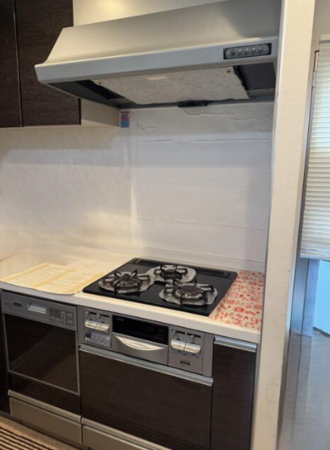 安城市大東町、マンションのキッチン画像です