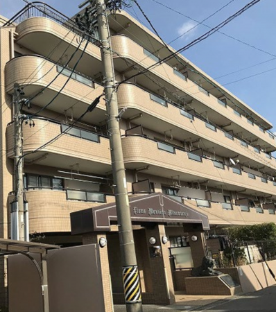 安城市南町、マンションの外観画像です