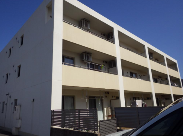 安城市横山町、マンションの外観画像です