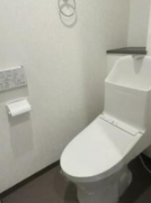 安城市今池町、マンションのトイレ画像です