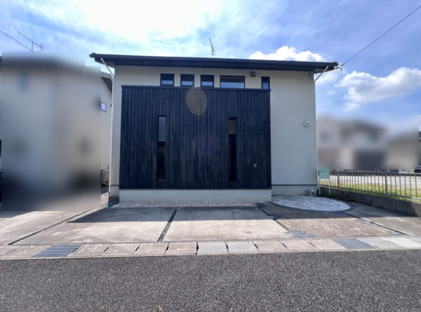 安城市姫小川町、中古一戸建ての外観画像です