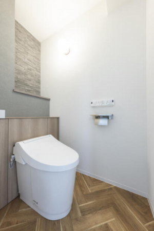 安城市東栄町、マンションのトイレ画像です