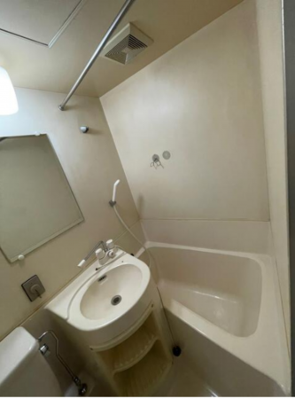 堺市堺区竜神橋町、マンションのトイレ画像です