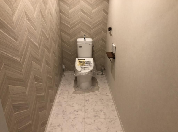 堺市堺区榎元町、マンションのトイレ画像です