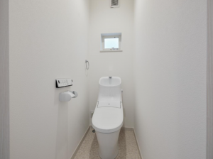堺市堺区七条通、新築一戸建てのトイレ画像です