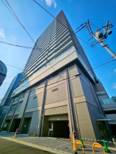 堺市堺区、マンションの外観画像です