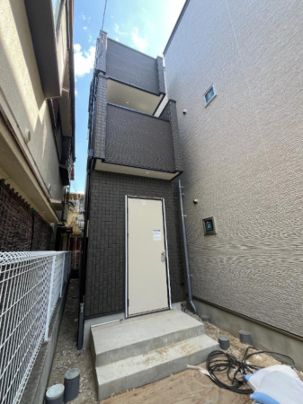 堺市堺区三条通、新築一戸建ての外観画像です