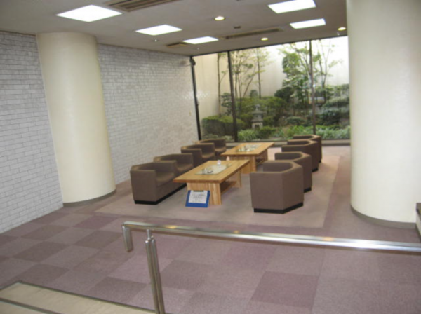 堺市堺区竜神橋町、マンションのエントランス画像です
