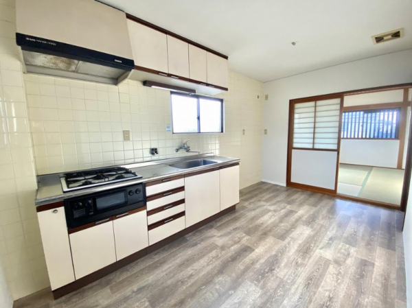 堺市堺区、中古一戸建てのキッチン画像です