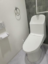 堺市堺区大浜北町、マンションのトイレ画像です