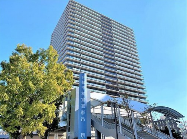 堺市堺区、マンションの外観画像です