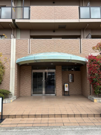 堺市堺区東湊町、マンションの外観画像です