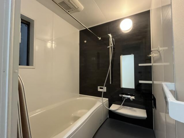 堺市堺区、中古一戸建ての風呂画像です