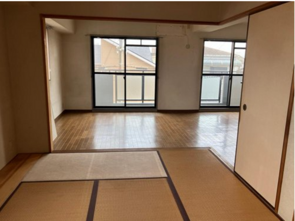 堺市堺区、マンションの内装画像です