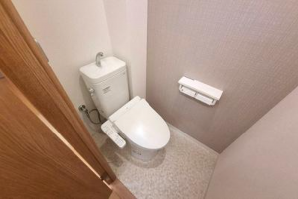 堺市堺区宿屋町東、マンションのトイレ画像です