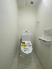 堺市堺区七道東町、マンションのトイレ画像です
