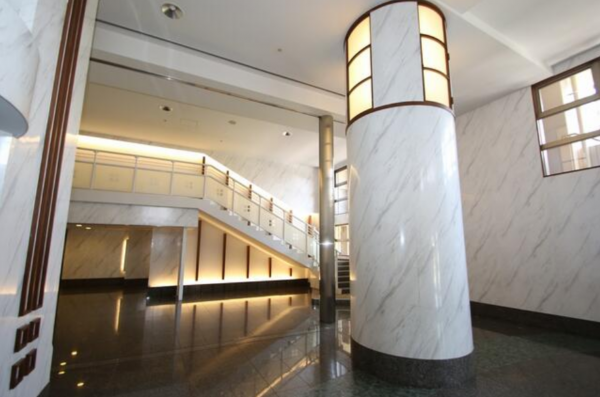 堺市堺区戎島町、マンションのエントランス画像です