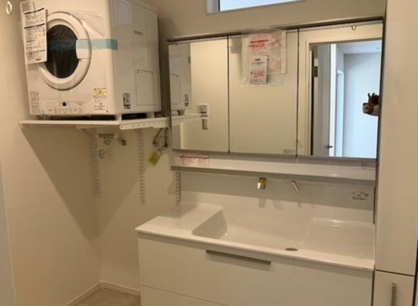 堺市堺区、新築一戸建ての洗面画像です