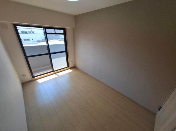 堺市堺区材木町東、マンションの内装画像です