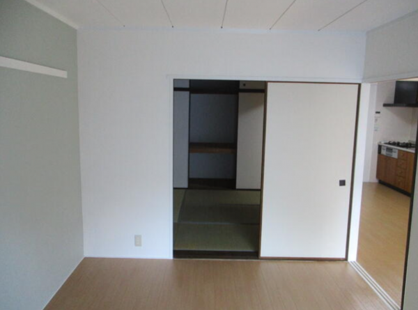 堺市堺区七道西町、マンションの内装画像です