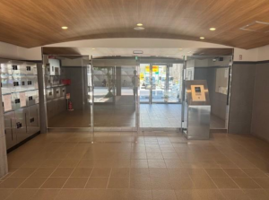 堺市堺区翁橋町、マンションのエントランス画像です