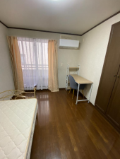 堺市堺区三宝町、中古一戸建ての内装画像です