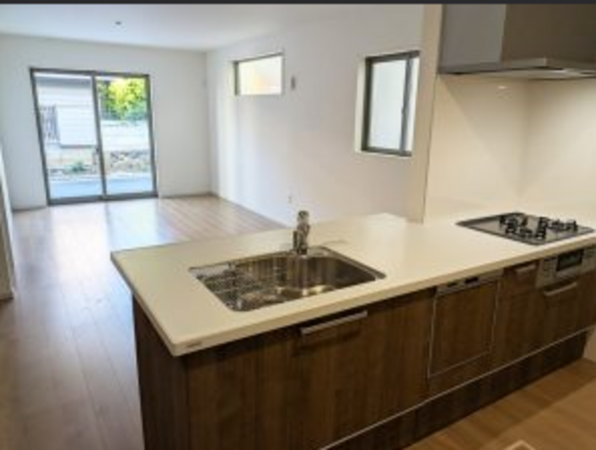 堺市堺区老松町、新築一戸建てのキッチン画像です