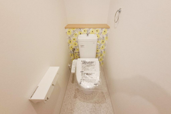 堺市堺区向陵中町、マンションのトイレ画像です