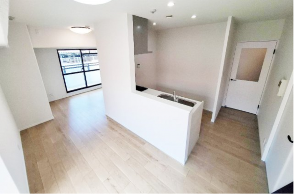 堺市堺区神明町東、マンションの内装画像です