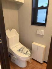 堺市堺区八千代通、中古一戸建てのトイレ画像です