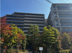 堺市堺区、マンションの外観画像です
