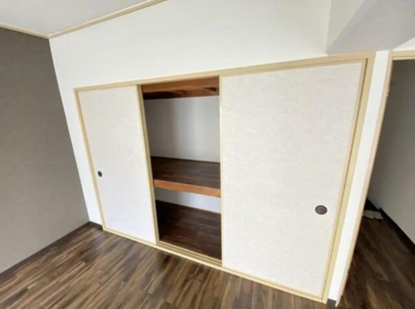 堺市堺区大仙中町、マンションの収納画像です