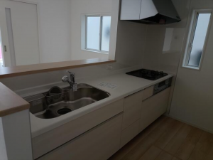 堺市堺区西湊町、新築一戸建てのキッチン画像です